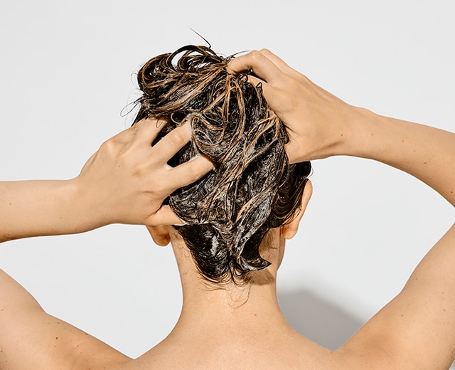 Bond-Building Hair Repair Shampoo 